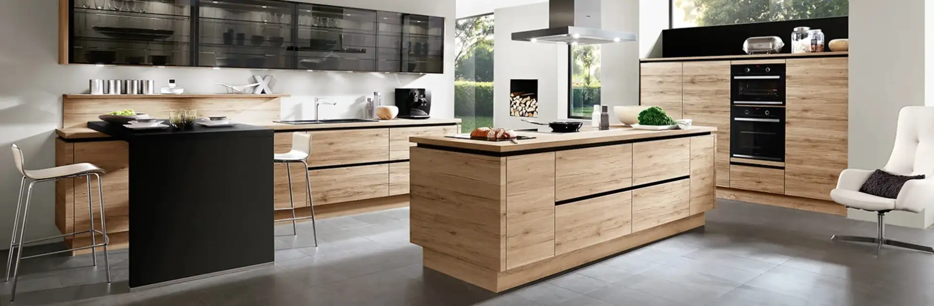 Ihre neue Kücheninsel <br> Das Zentrum moderner Wohnkultur Kücheninsel / Kochinsel Neumarkt im Küchenstudio Vinopal